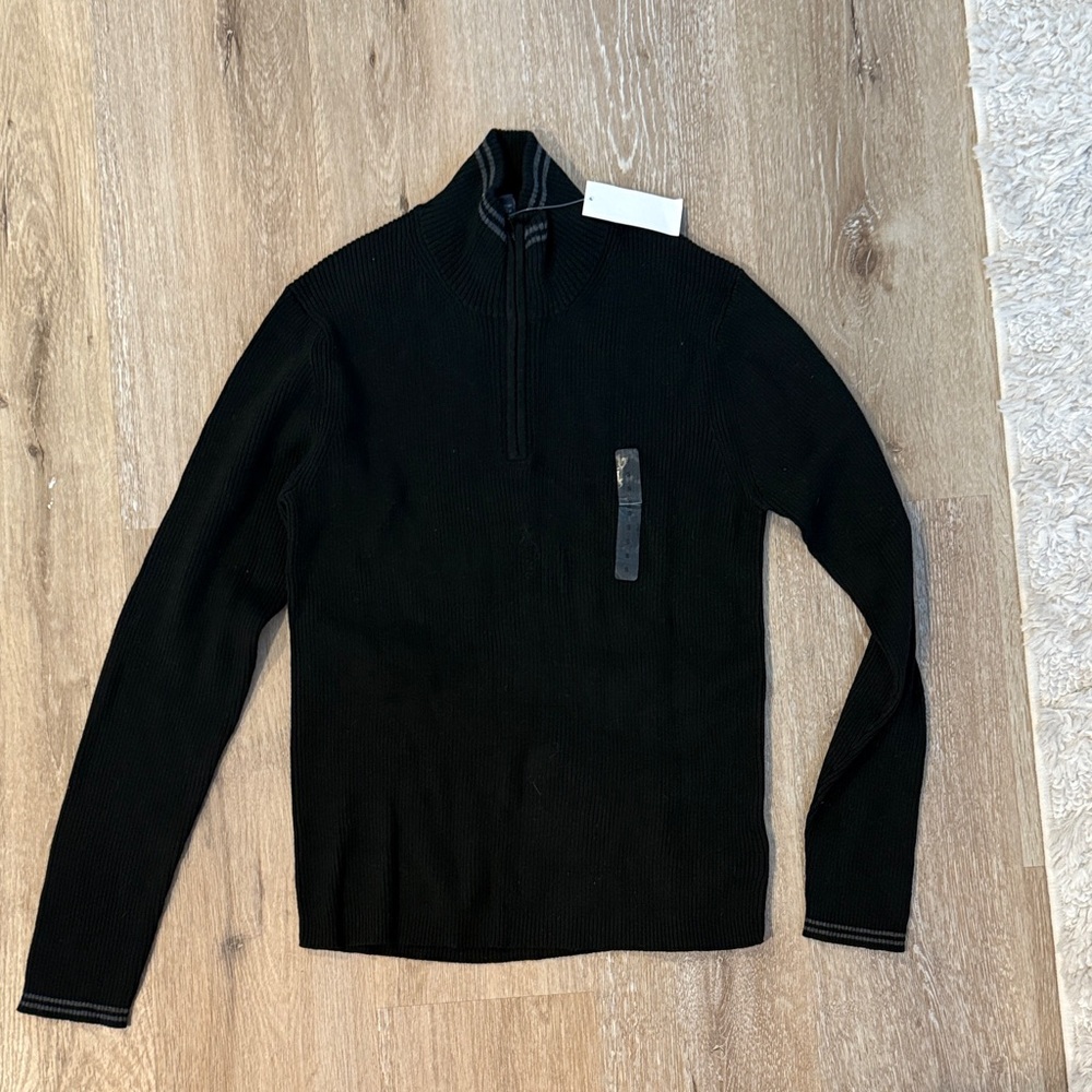 GAP Women's Black Zip-Up Sweater